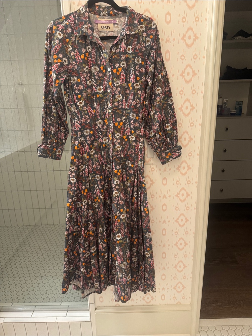 Chufy Charcoal Floral Button-Front Long Sleeve Midi Dress
